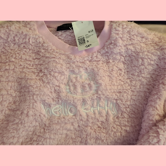 Hello Kitty Forever 21 sweater crop top pullover - Picture 3 of 3